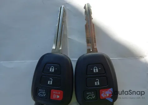 2018 Toyota Highlander Le Plus from USA, damaged, VIN 5TDBZRFH2JS497437